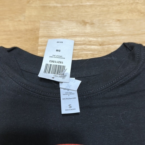 NWT asking Alexandria t-shirt women’s small heavy Metalcore band music rock - Picture 3 of 6